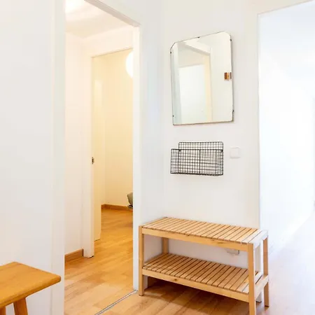 Bright 4bd With Terrace Near Arc De Triomf Apartment *