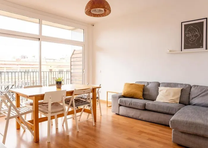 Apartament The Collection - Bright 4bd With Terrace Near Arc De Triomf *