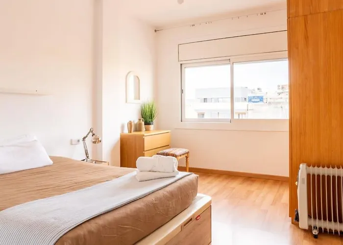 The Collection - Bright 4bd With Terrace Near Arc De Triomf Barcelona