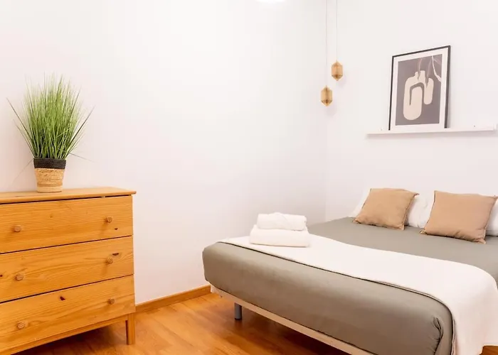 The Collection - Bright 4bd With Terrace Near Arc De Triomf * Barcelona